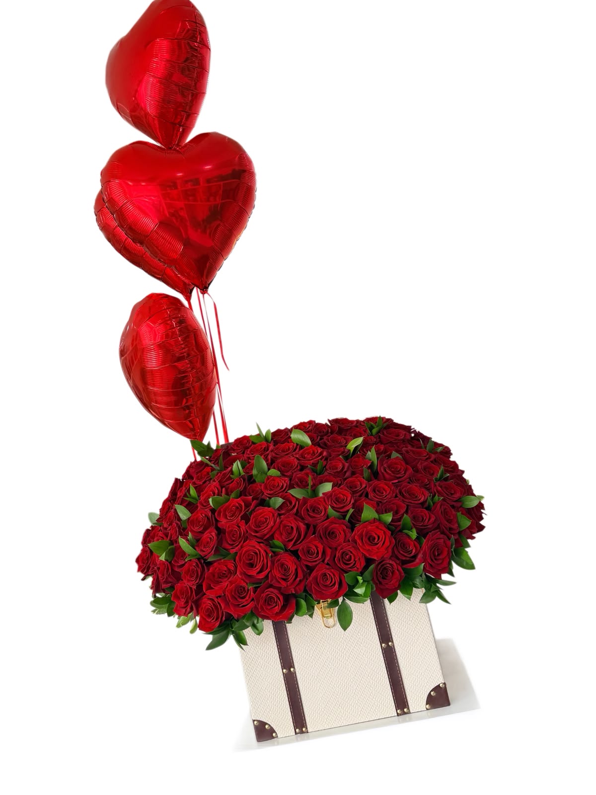 B029 -Baul magestuoso de 100 rosas